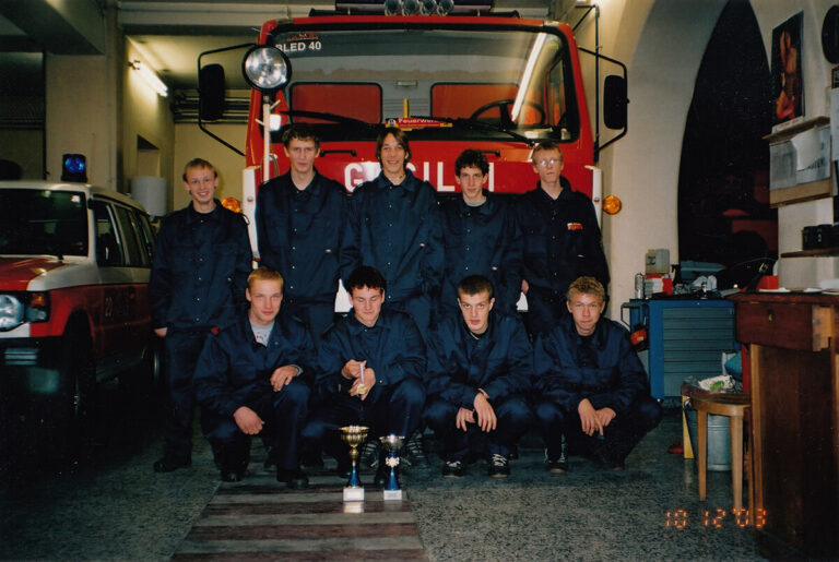 2003 Mladinska desetina po tekmovanju